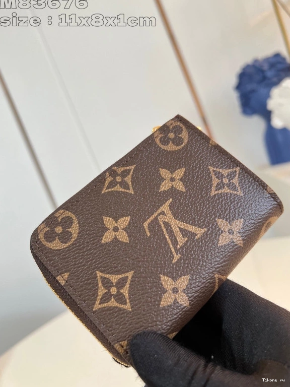 Cheap Wallet-11*8.5*1.5CM Noa Compact Louis Vuitton 0710